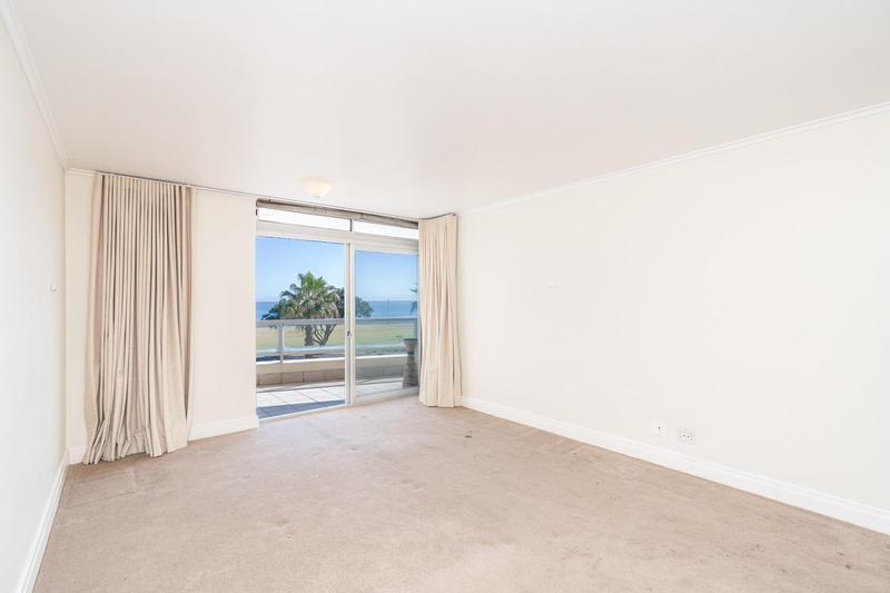2 Bedroom Property for Sale in Sea Point Western Cape